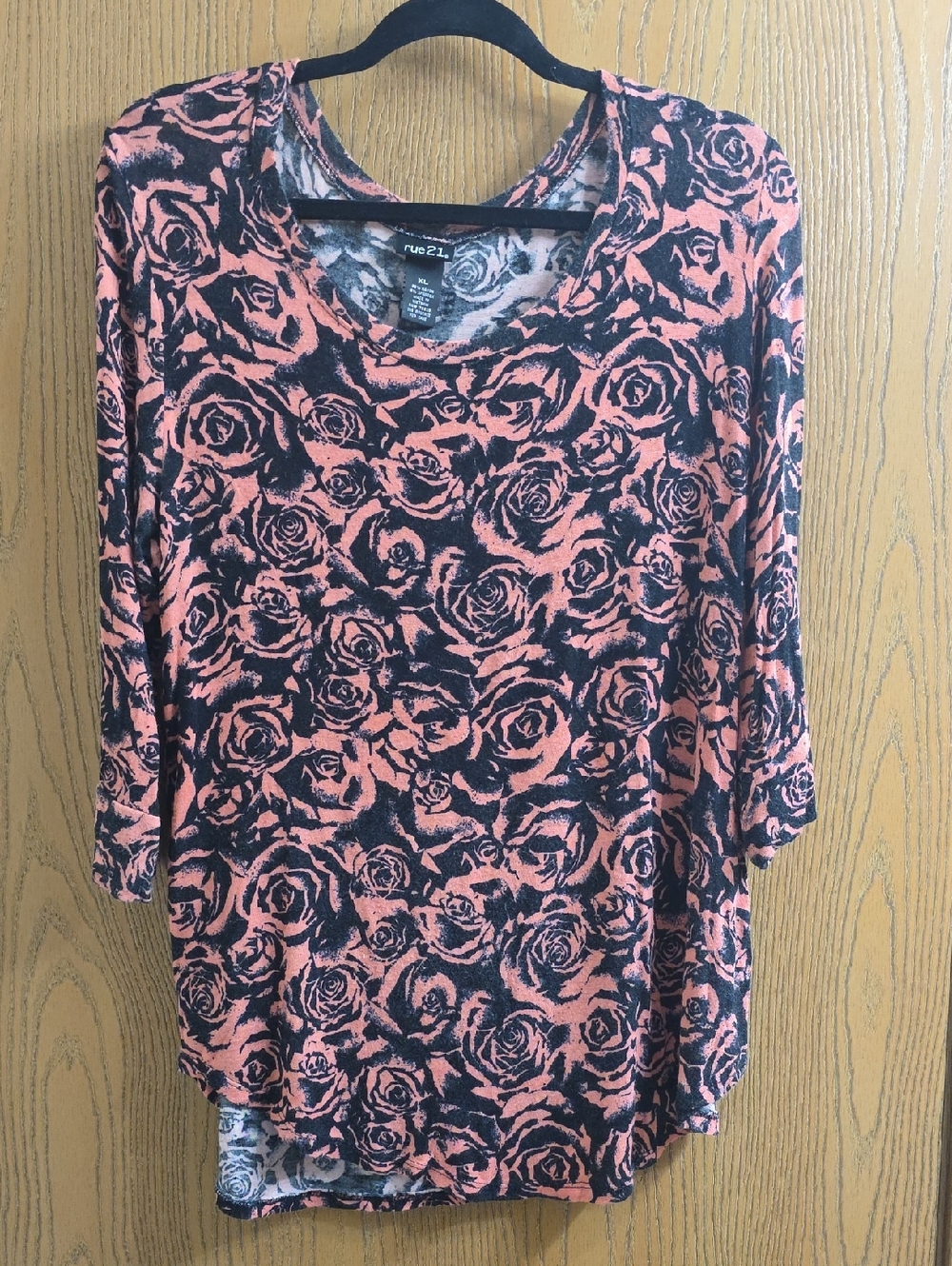 Rue21 Black and Salmon Rose-Print Tunic